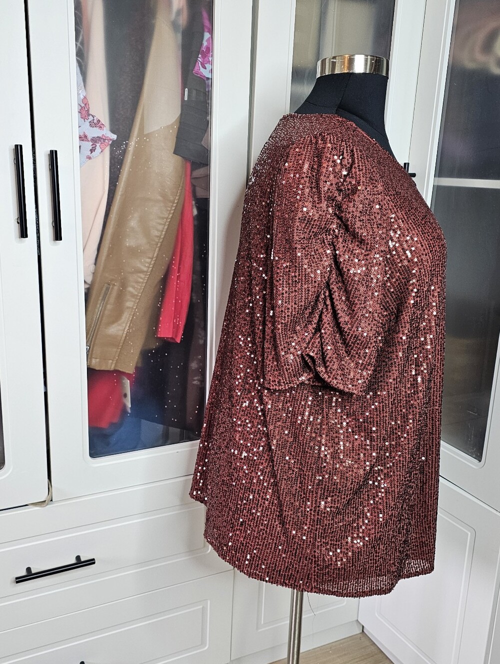 Torrid rust sequin blouse size 3 - Picture 3 of 7
